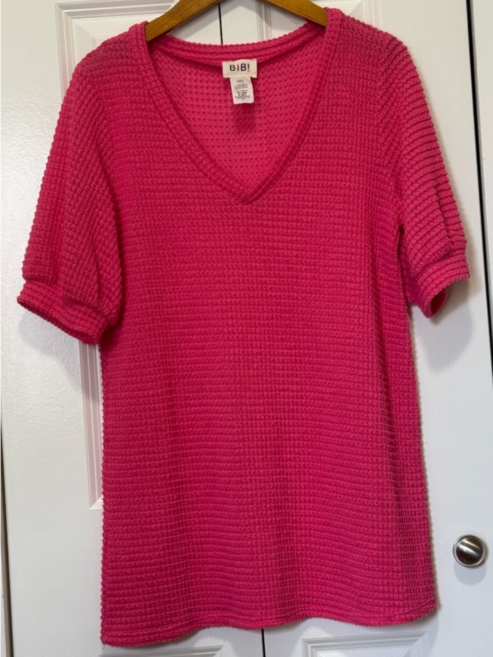 BiBi Pink Waffle Knit Puff Sleeve Top Small V Neck Stretch Casual Blouse